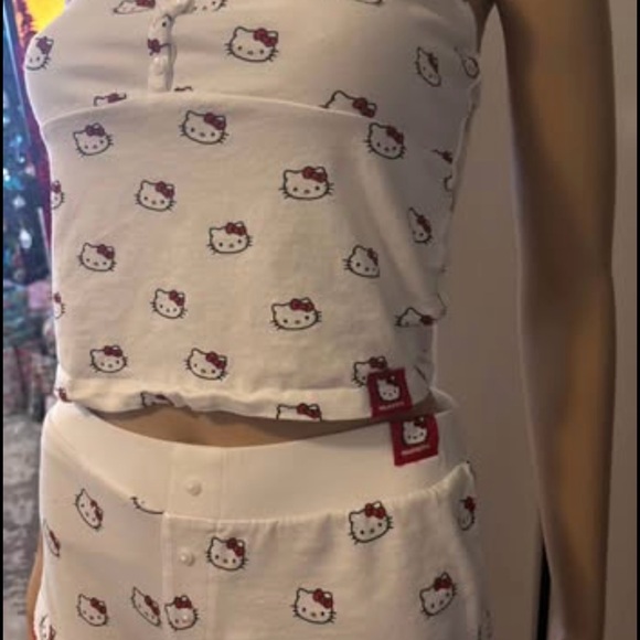 Hello Kitty Women's White Sleepwear Set - Picture 2 of 4